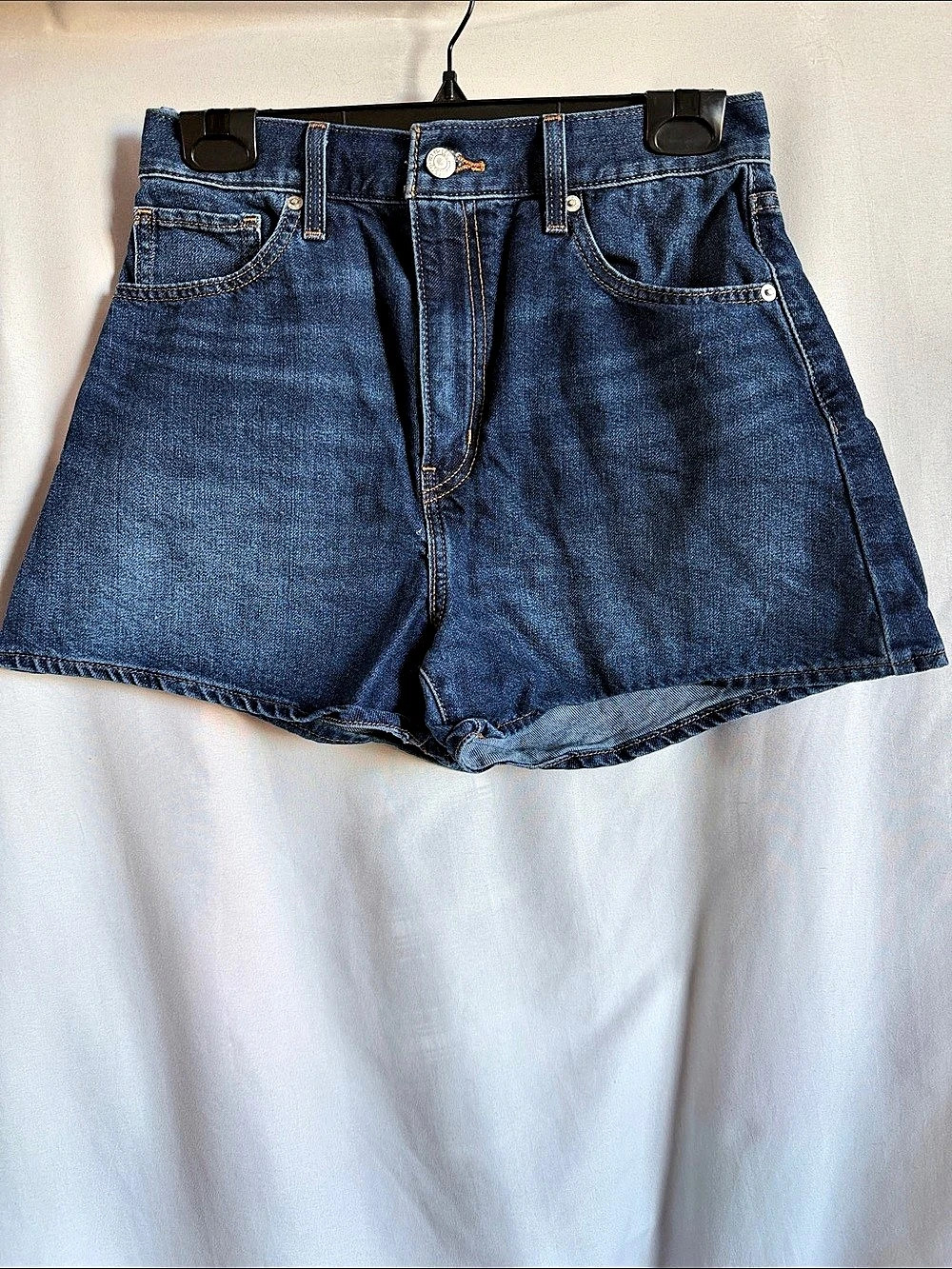 Levi's High Waisted Mom Shorts Denim Jean Shorts in Blue Waist 28